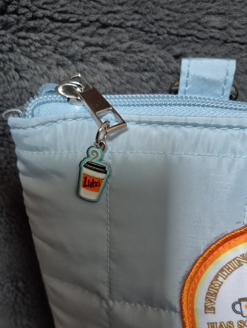 Gilmore Girls Quilted Light Blue Insulated Lunch Bag With Patches New With Tags - Picture 7 of 17
